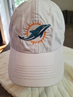 47 Brand NWT White Miami Dolphins Hat. Mens OSFM
